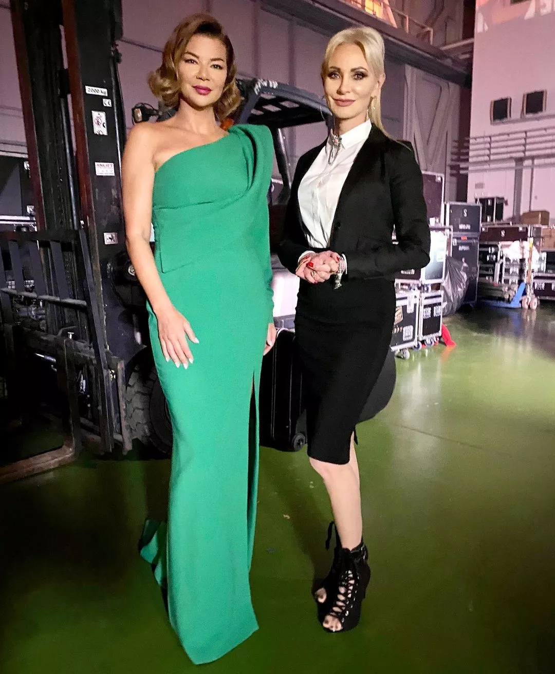 Elwira Mejk przyłapana w towarzystwie Edyty Górniak! Gwiazda disco polo błyszczy na salonach?! 